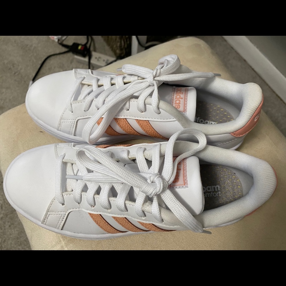 Adidas Grand Court sneakers